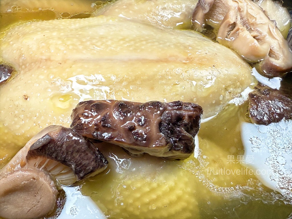 菇神煲樂鍋開箱|鹿芝谷集點送鍋超划算，天白花菇燉雞湯美味又暖心！ @果果愛Fruitlove