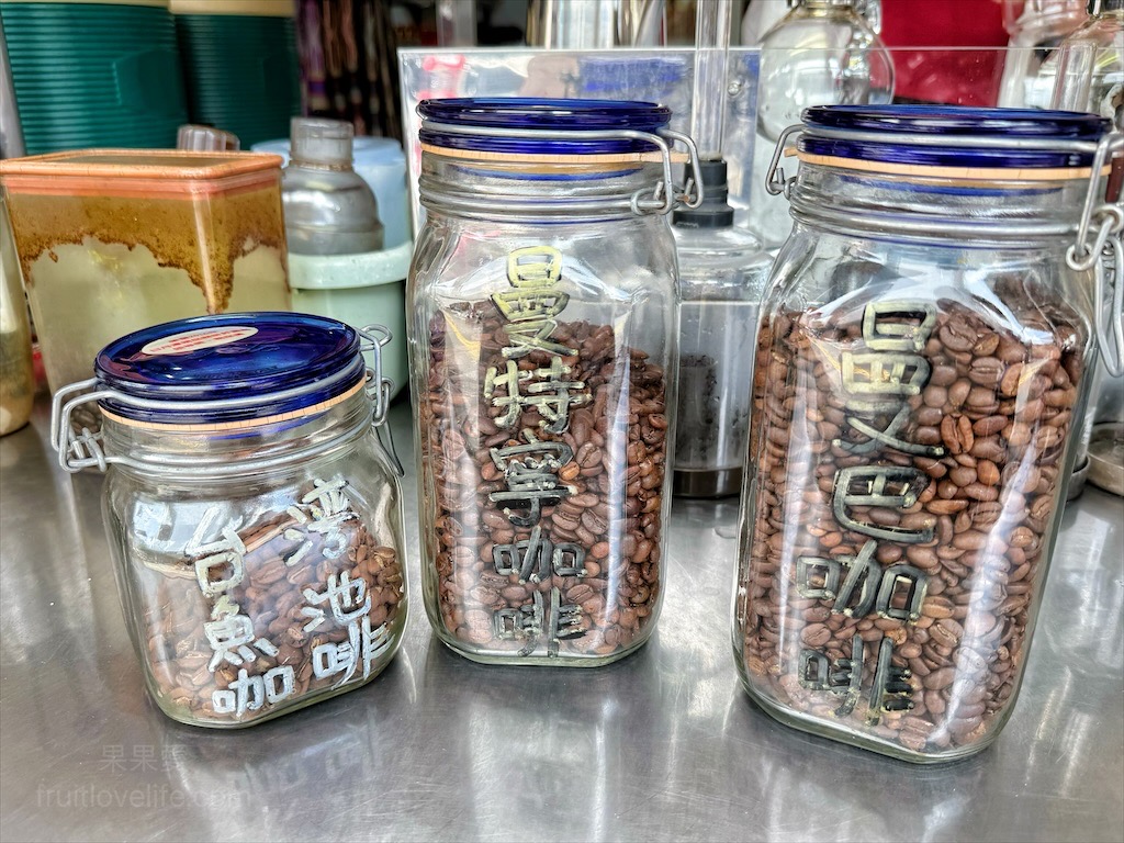 那萬的現煮咖啡|南投魚池咖啡，日月潭伊達邵週末限定，漫步環潭步道，品嚐在地魚池咖啡 @果果愛Fruitlove