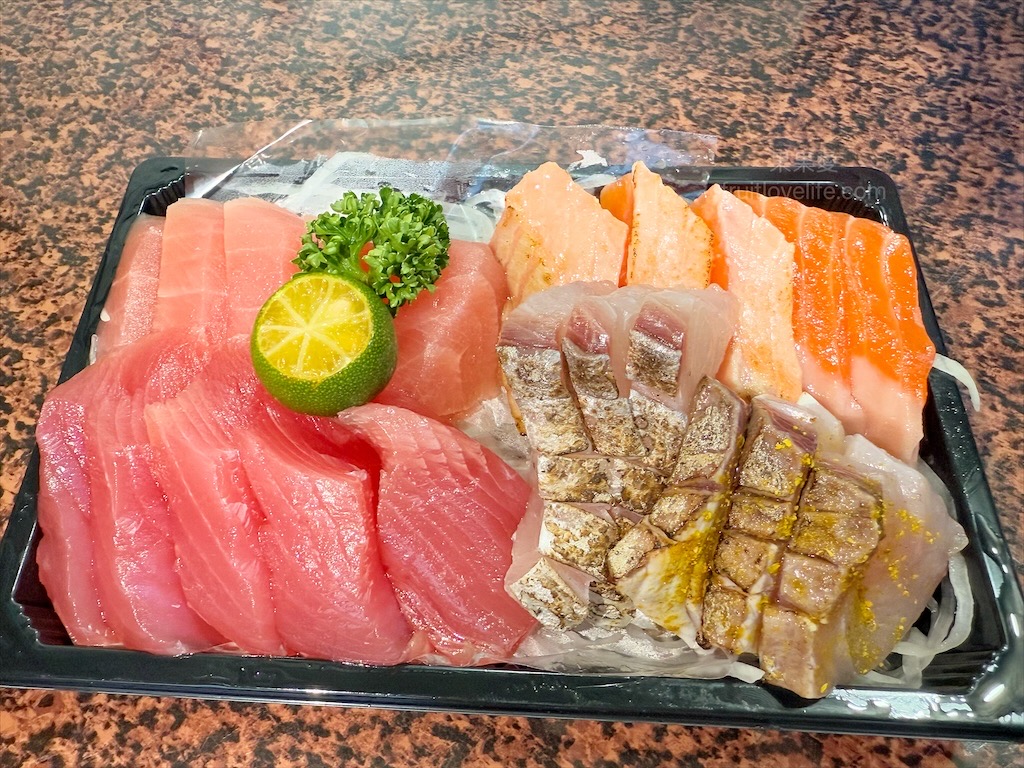 鮪魚哥生魚片|澎湖馬公生魚片專賣店，每日現流漁獲，生魚片新鮮現切，就是這麼清爽鮮甜，還提供免費炙燒服務 @果果愛Fruitlove