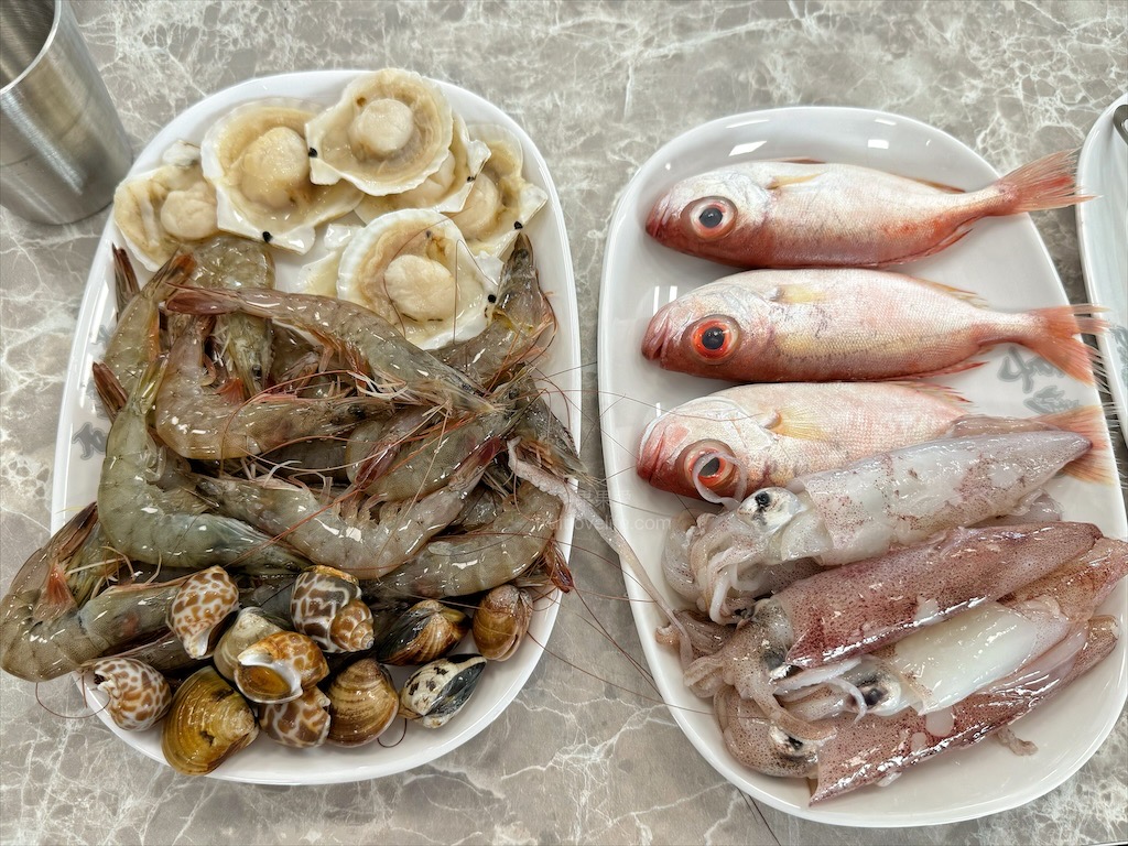 澎湖享燒烤Enjoy BBQ|澎湖馬公燒烤吃到飽，冷氣開放無煙燒烤吃到飽，鮮蚵、小管、海魚任你夾 @果果愛Fruitlove
