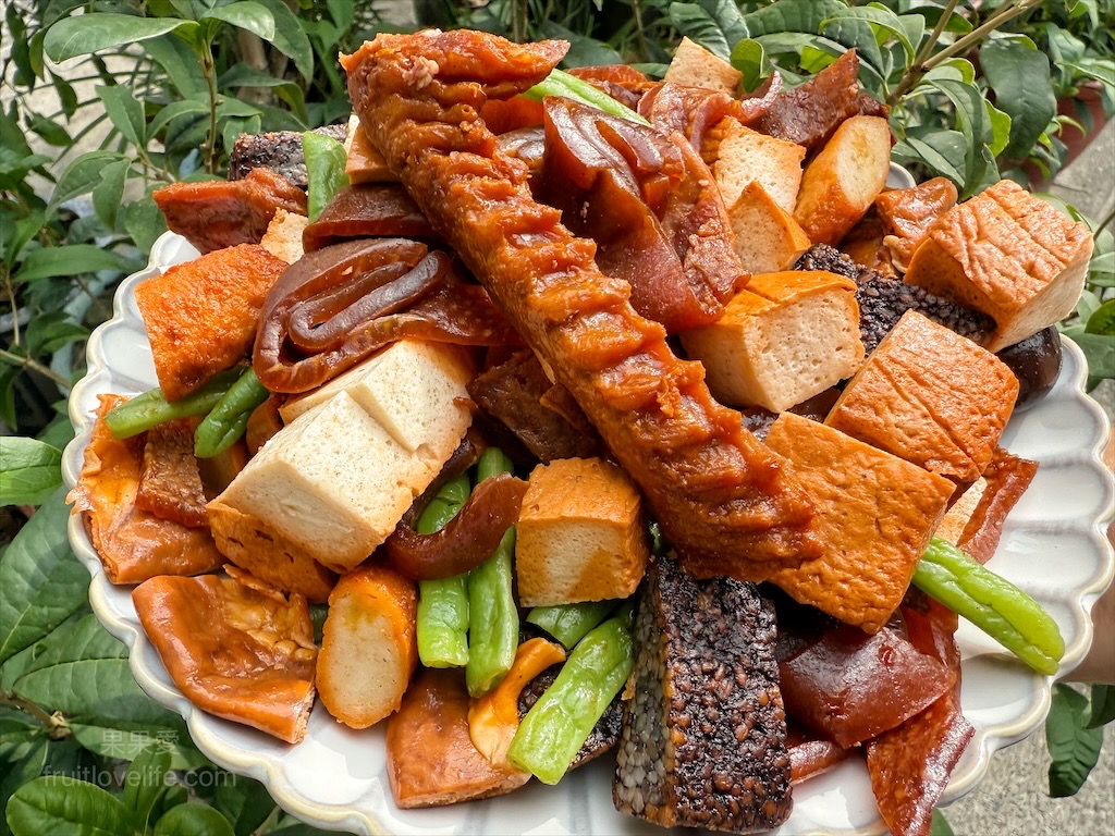 合作街大麵羹⟩台中南區美食，台中人的記憶美食，飄香快50年的大麵羹 @果果愛Fruitlove