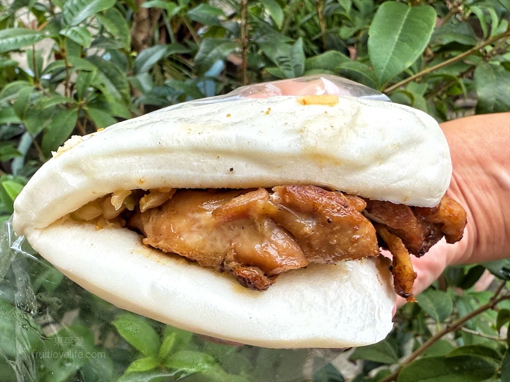 澎湖享燒烤Enjoy BBQ|澎湖馬公燒烤吃到飽，冷氣開放無煙燒烤吃到飽，鮮蚵、小管、海魚任你夾 @果果愛Fruitlove