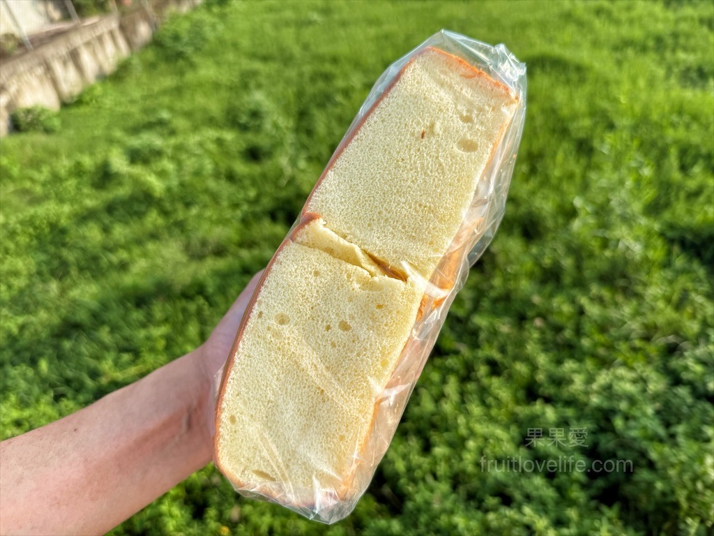 老爸蛋糕烘焙坊|雲林斗六蛋糕，西市場懷舊古早味蛋糕，綿密不甜膩，半顆也能輕鬆嚐 @果果愛Fruitlove