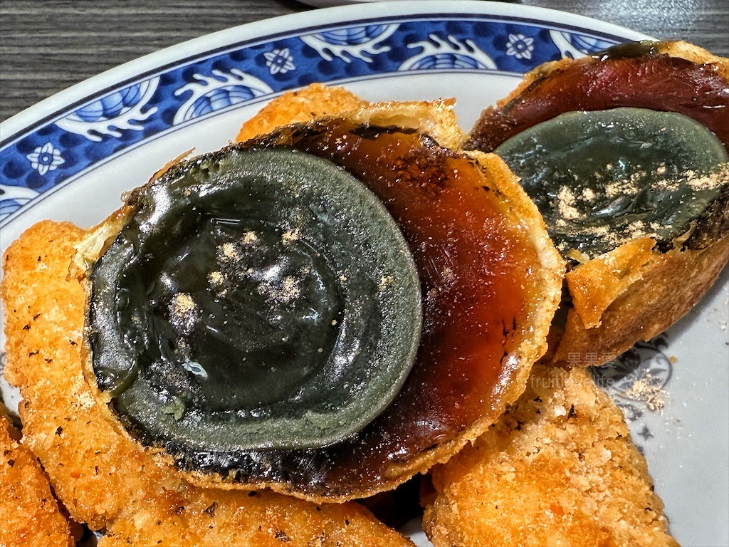 新街廟口扣嗲|南投名間扣仔嗲，抽籤點餐超好玩！酥脆蚵嗲、限量香菇蚵嗲，不能錯過的在地小吃 @果果愛Fruitlove