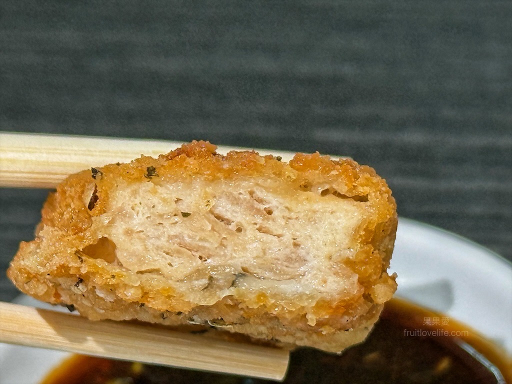 新街廟口扣嗲|南投名間扣仔嗲，抽籤點餐超好玩！酥脆蚵嗲、限量香菇蚵嗲，不能錯過的在地小吃 @果果愛Fruitlove