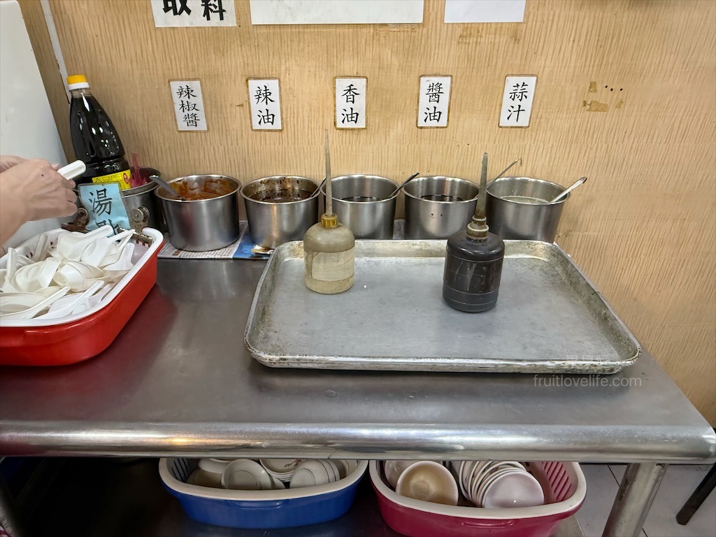 盛東餃子館|台中東勢水餃，當地飄香多年的超人氣水餃老店，絕不能錯過高麗菜豬肉水餃、鮮蝦水餃 @果果愛Fruitlove