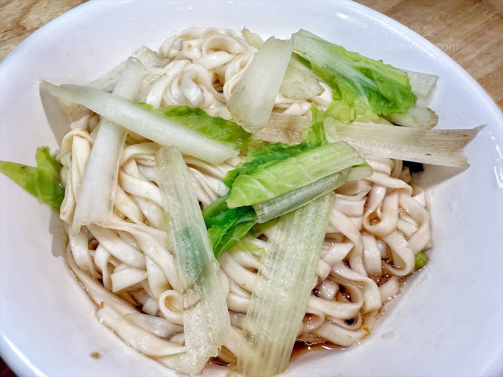 盛東餃子館|台中東勢水餃，當地飄香多年的超人氣水餃老店，絕不能錯過高麗菜豬肉水餃、鮮蝦水餃 @果果愛Fruitlove