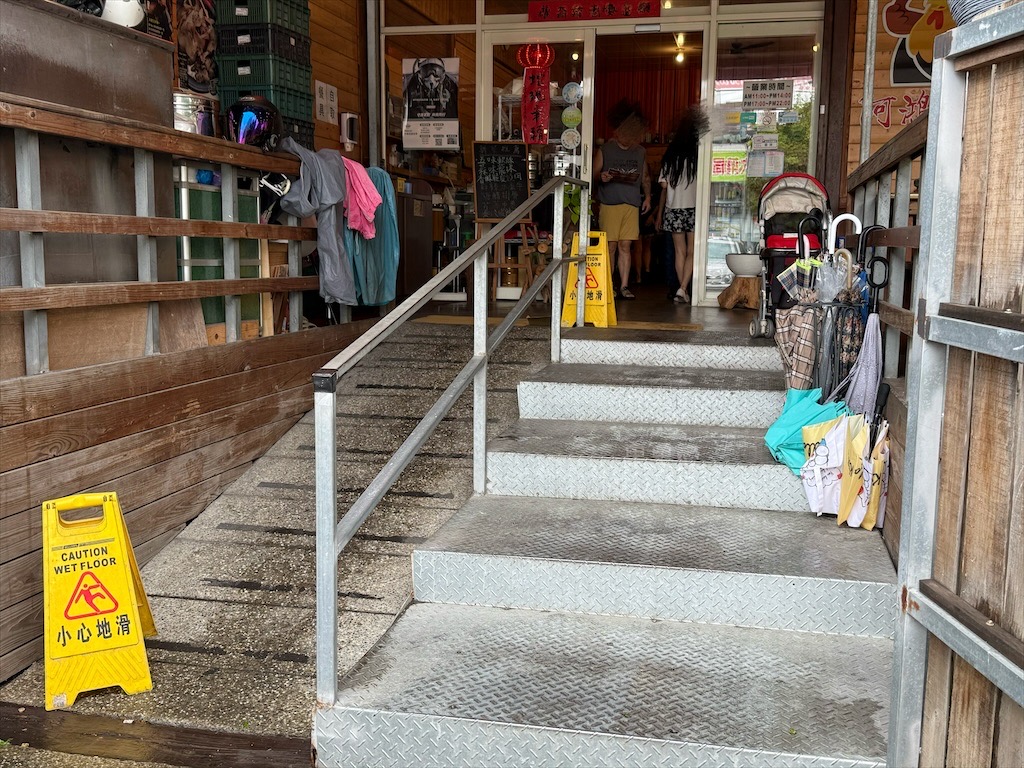 阿鴻大灶雞|台中北屯甕窯雞，大坑彩虹甕窯雞驚豔上桌，多樣熱炒與手路菜，家庭朋友聚餐首選 @果果愛Fruitlove