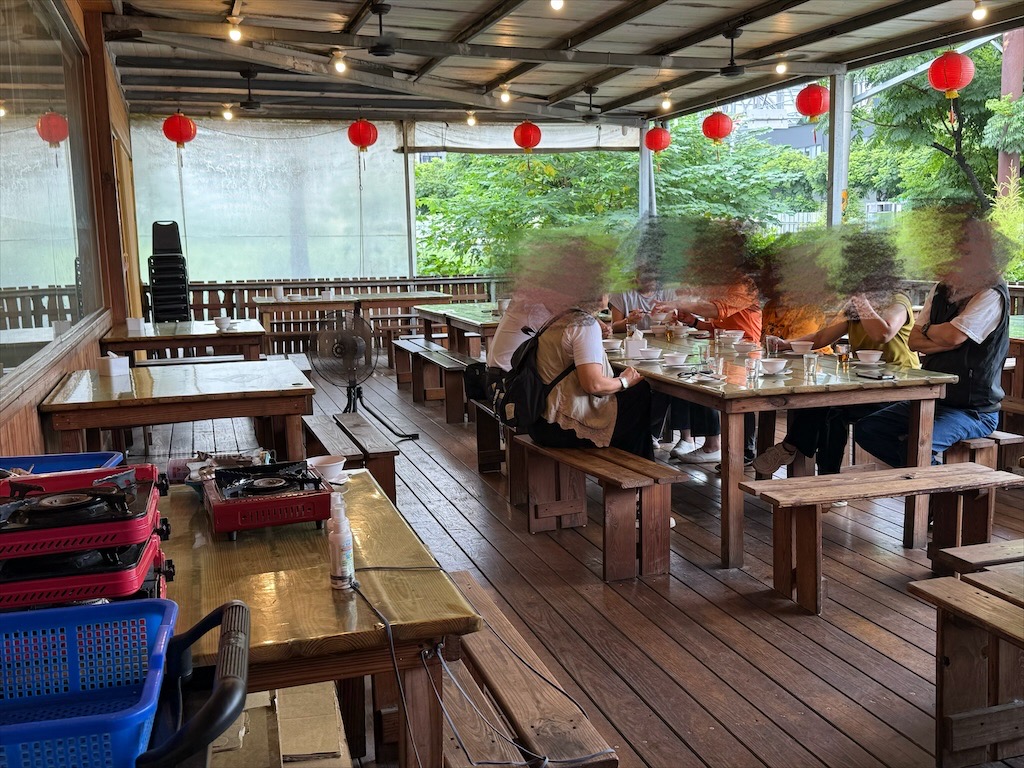 阿鴻大灶雞|台中北屯甕窯雞，大坑彩虹甕窯雞驚豔上桌，多樣熱炒與手路菜，家庭朋友聚餐首選 @果果愛Fruitlove