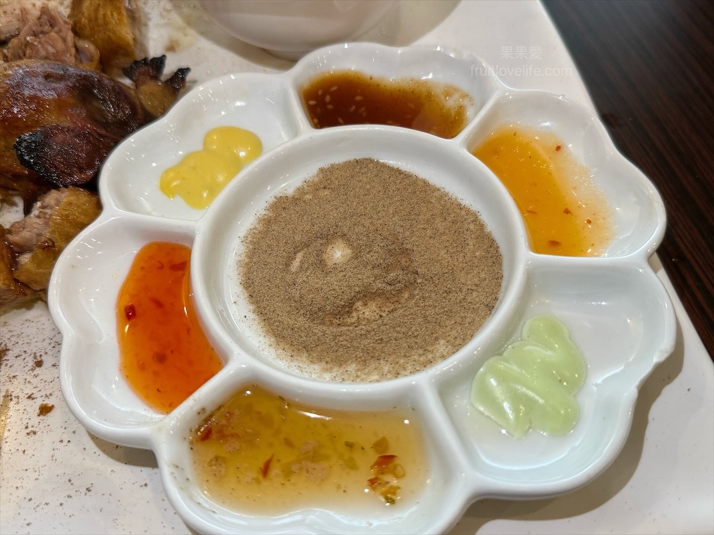 阿鴻大灶雞|台中北屯甕窯雞，大坑彩虹甕窯雞驚豔上桌，多樣熱炒與手路菜，家庭朋友聚餐首選 @果果愛Fruitlove