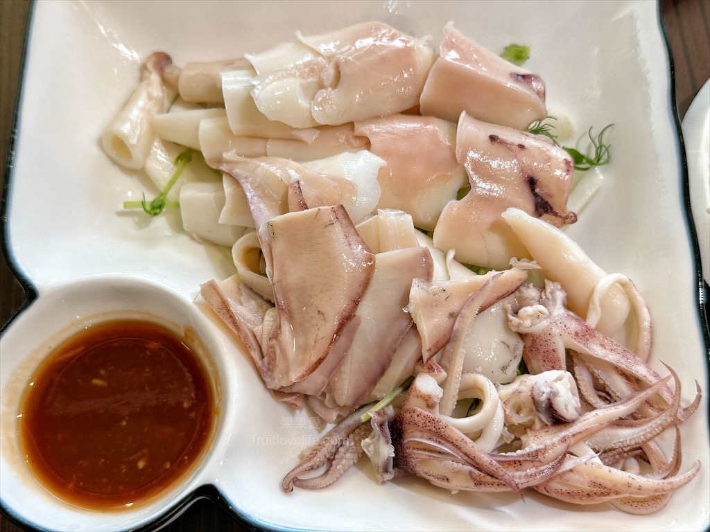 阿鴻大灶雞|台中北屯甕窯雞，大坑彩虹甕窯雞驚豔上桌，多樣熱炒與手路菜，家庭朋友聚餐首選 @果果愛Fruitlove