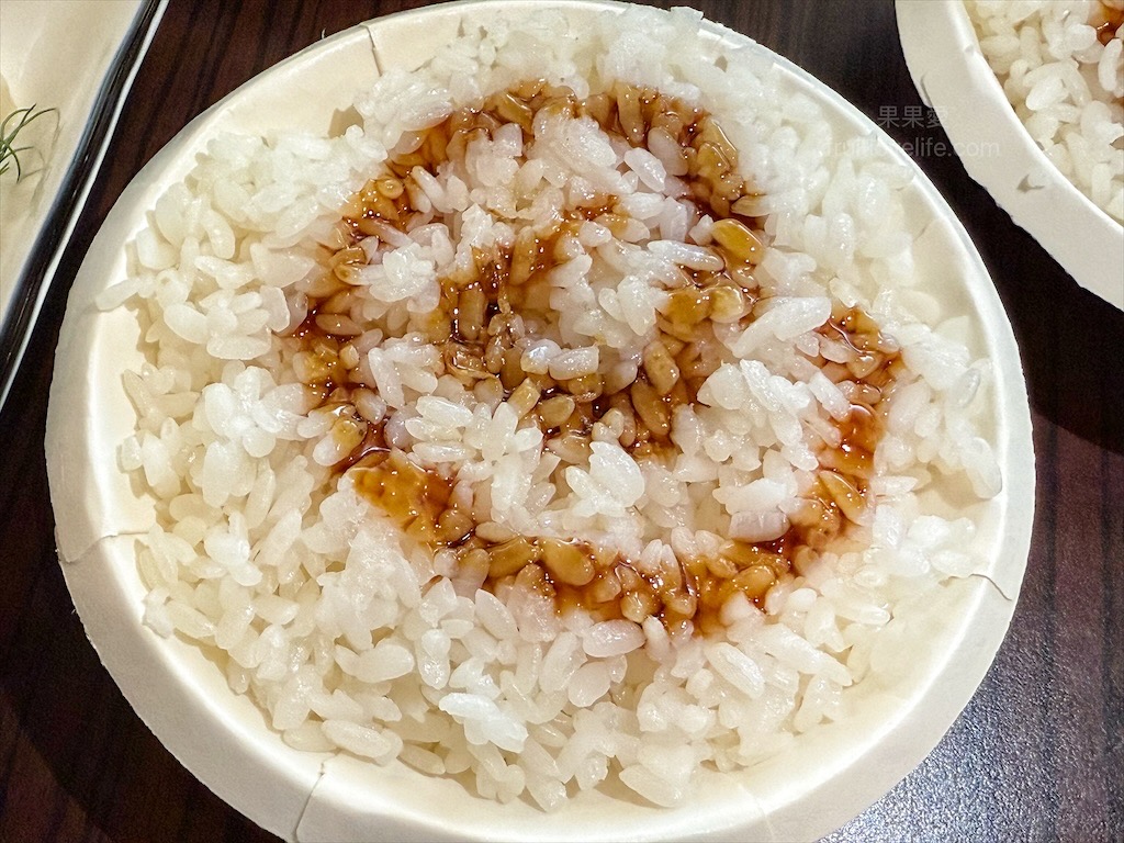 阿鴻大灶雞|台中北屯甕窯雞，大坑彩虹甕窯雞驚豔上桌，多樣熱炒與手路菜，家庭朋友聚餐首選 @果果愛Fruitlove