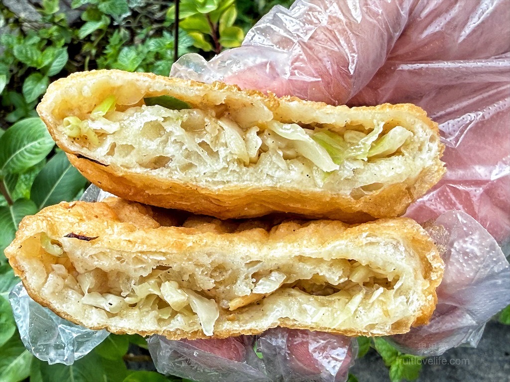 餡餅、甜甜圈、煎包|彰化北斗銅板美食，在地人激推的下午茶點心，餡餅、甜甜圈、煎包排隊也要吃 @果果愛Fruitlove