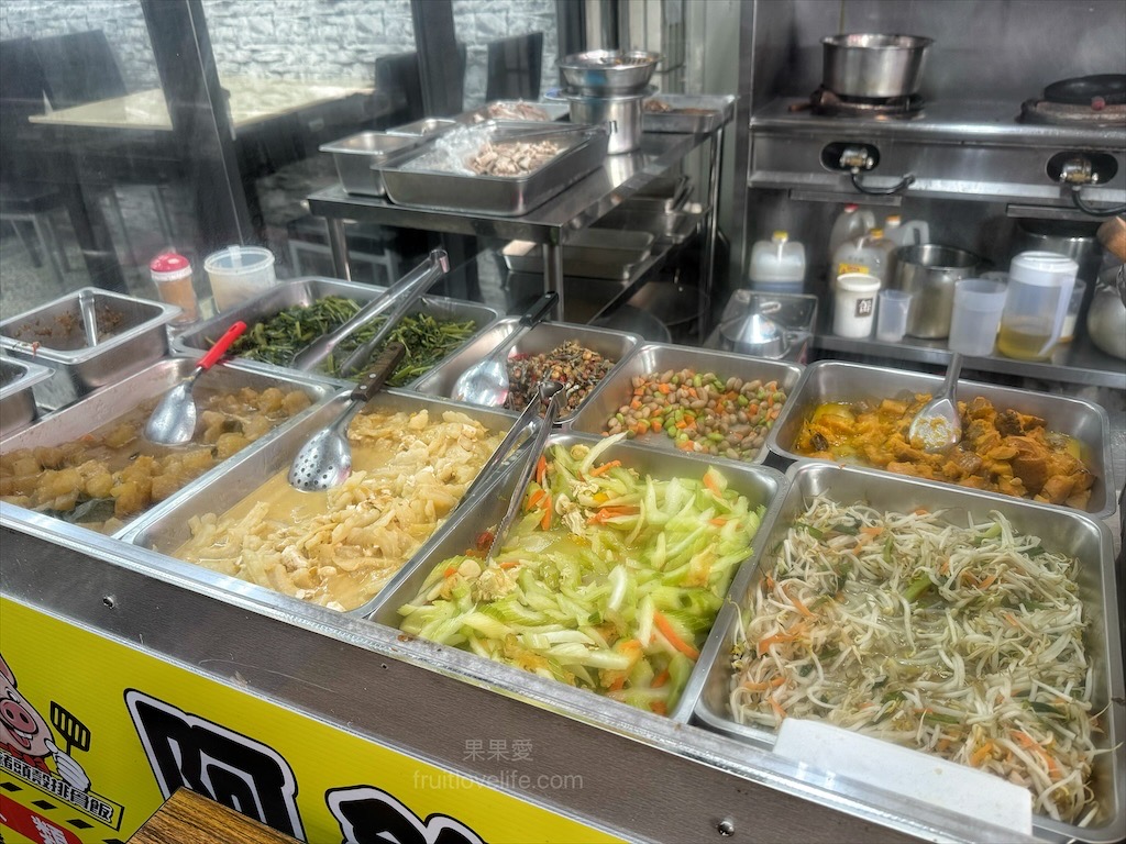 豬頭殼銘炒麵腿庫飯早午餐 | 台中大里早午餐，餐點選擇性豐富，菜單上沒有的今日特餐也是不錯的選擇 @果果愛Fruitlove