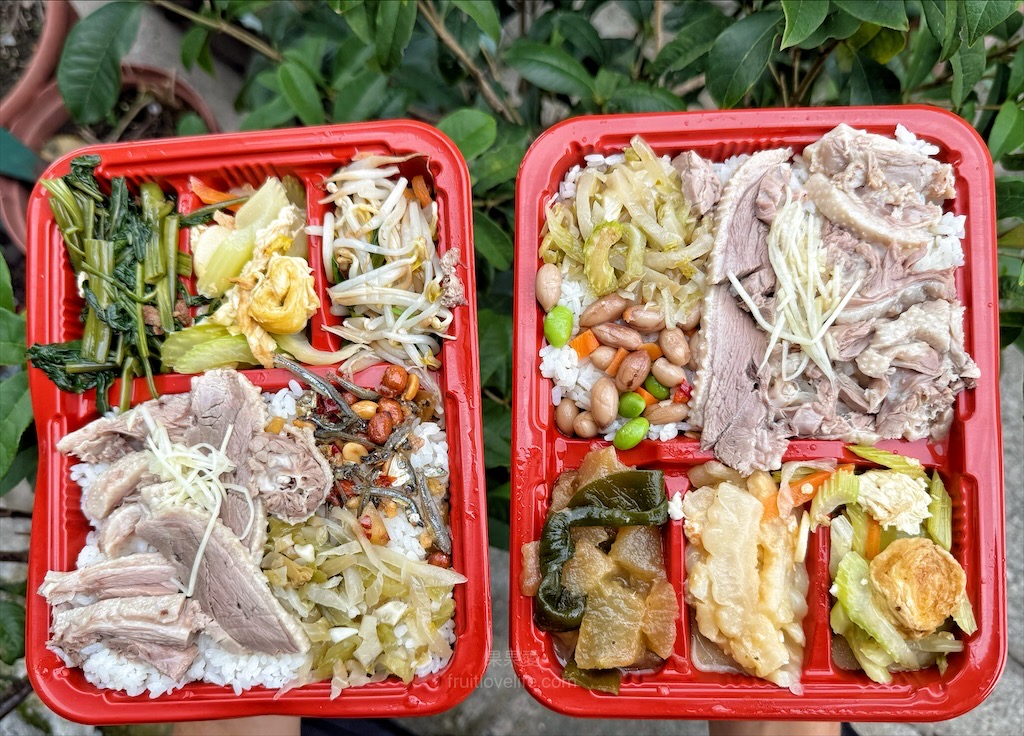 可口排骨飯⟩鐵捲門還沒開就有許多人排隊，開門不到1小時就完售的排骨飯-台中霧峰美食 @果果愛Fruitlove