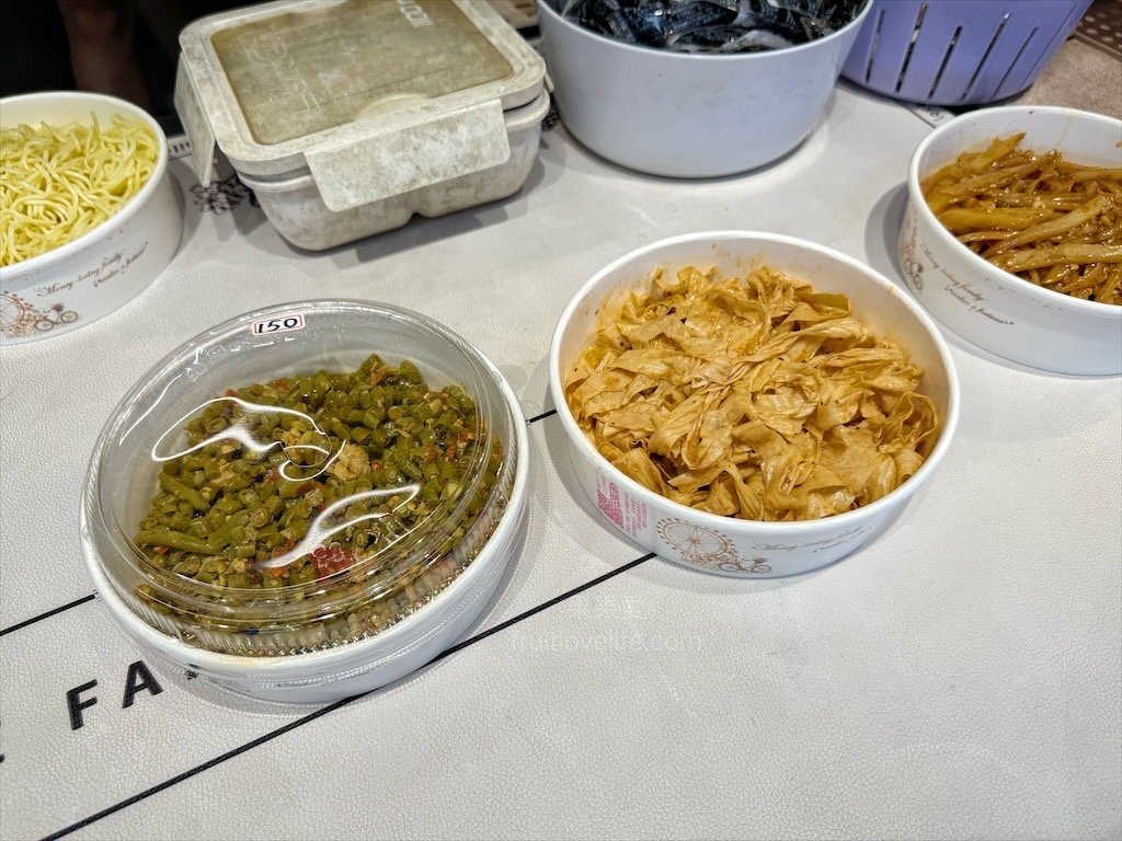 黔味張記|台中南區涼麵、涼皮，建國北黃昏市場必吃貴州風味涼麵、涼皮，還有涼粉、蕨根粉&#8230;等美食可選擇 @果果愛Fruitlove