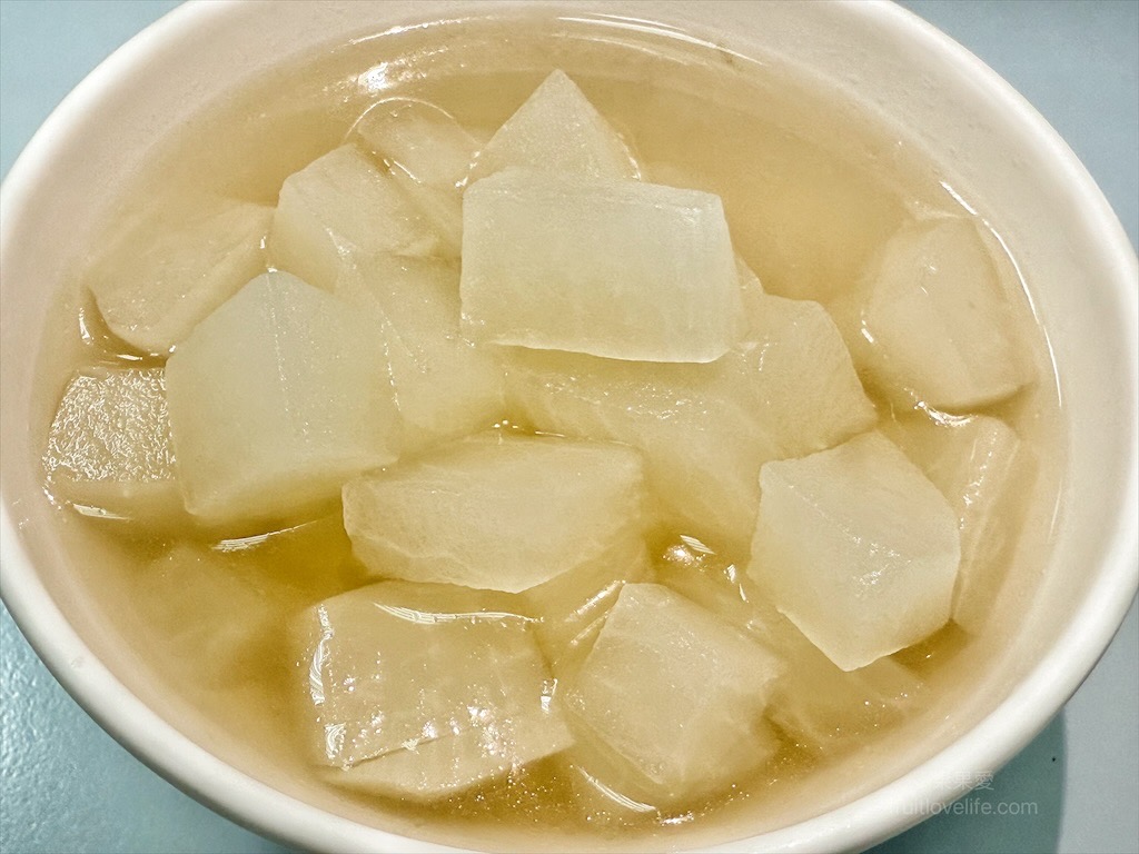 楊媽媽の店|台中南區小吃店，中興大學旁的平價小吃店，蒸餃紮實飽滿、皮薄餡多深受許多人的喜愛 @果果愛Fruitlove