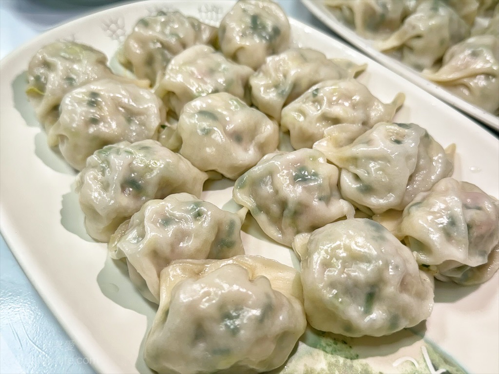 楊媽媽の店|台中南區小吃店，中興大學旁的平價小吃店，蒸餃紮實飽滿、皮薄餡多深受許多人的喜愛 @果果愛Fruitlove