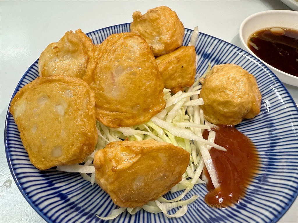 楊媽媽の店|台中南區小吃店，中興大學旁的平價小吃店，蒸餃紮實飽滿、皮薄餡多深受許多人的喜愛 @果果愛Fruitlove