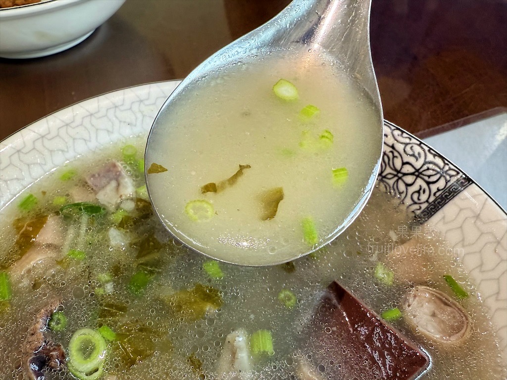 阿國小吃店|苗栗後龍早午餐，在地人激推古早味平價早午餐，必點招牌綜合湯、綜合麵食，料多味美 @果果愛Fruitlove