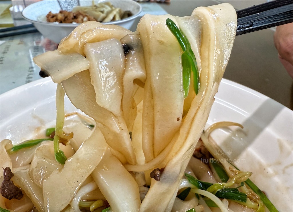 阿國小吃店|苗栗後龍早午餐，在地人激推古早味平價早午餐，必點招牌綜合湯、綜合麵食，料多味美 @果果愛Fruitlove