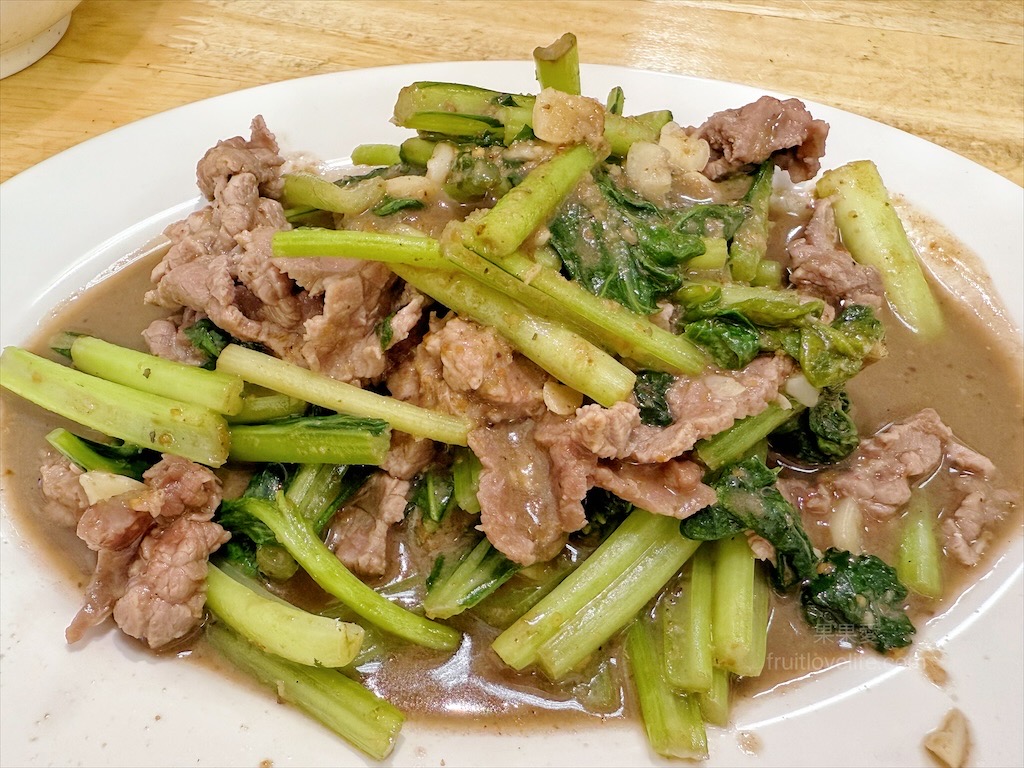 犇牛肉料理專賣店 | 澎湖馬公溫體牛，澎湖在地溫體放牧黃牛、肉質鮮嫩、湯頭鮮甜、無限續湯 @果果愛Fruitlove