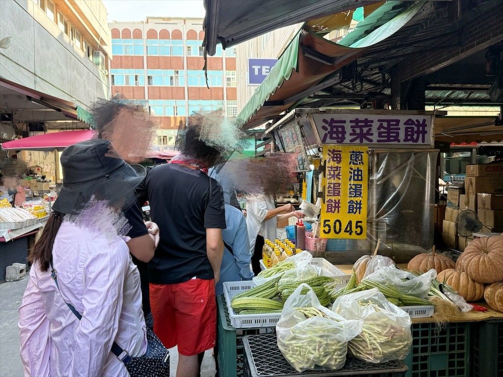 海菜蛋餅 | 澎湖馬公早餐，北辰市場不能錯過的在地排隊美食-海菜蛋餅 @果果愛Fruitlove