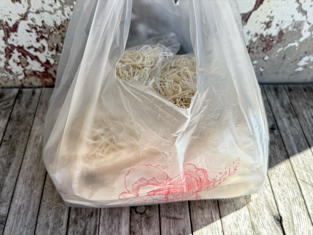 鄭師傅手工麵線 | 澎湖西衛手工麵線，麵線手工傳承，日曬工法，Q彈好滋味，還有萌貓接待 @果果愛Fruitlove