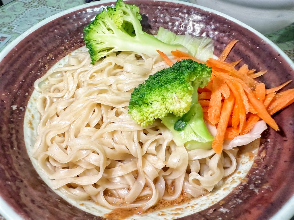 阿汝麵攤 | 台中南屯麵店，好市多、迪卡儂附近平日限定的小吃店，很推薦結合羹湯與土魠魚的麵疙瘩 @果果愛Fruitlove
