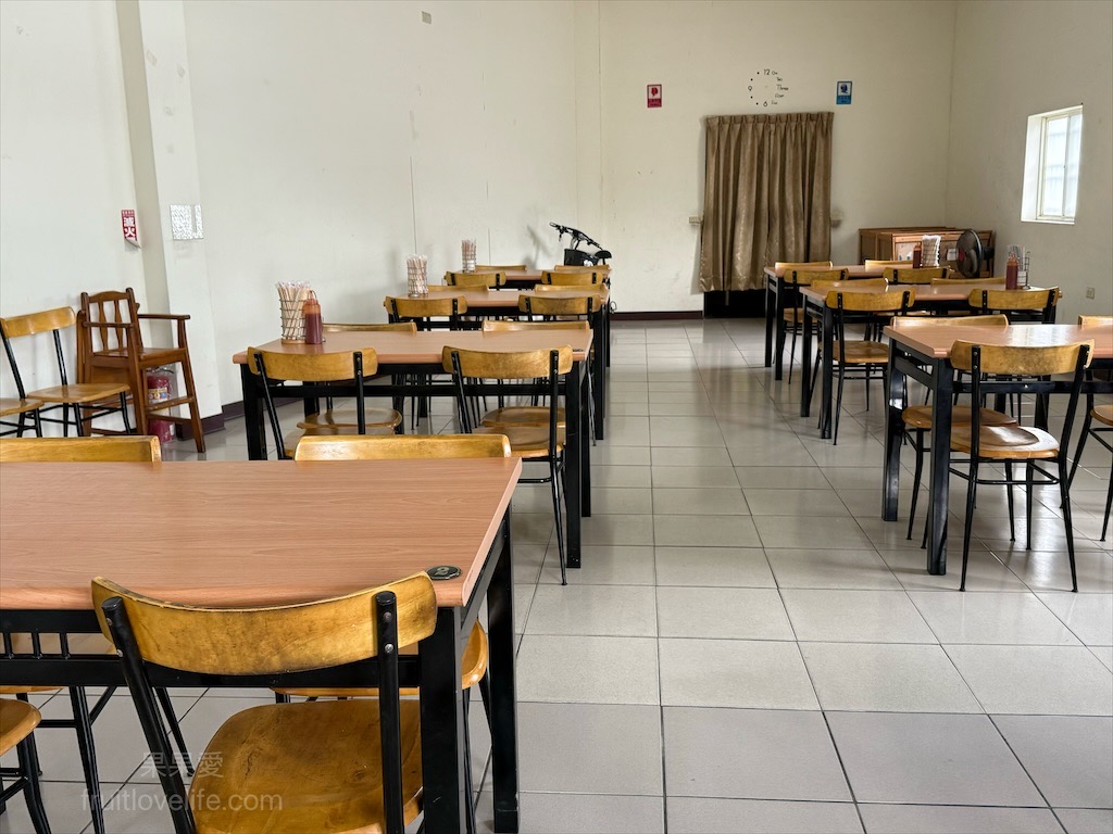 禾佳米糕 | 彰化溪湖小吃店，溪湖糖廠旁的在地好滋味，滑嫩蒸蛋、瓷筒米糕，份量實在好吃到禾佳 @果果愛Fruitlove
