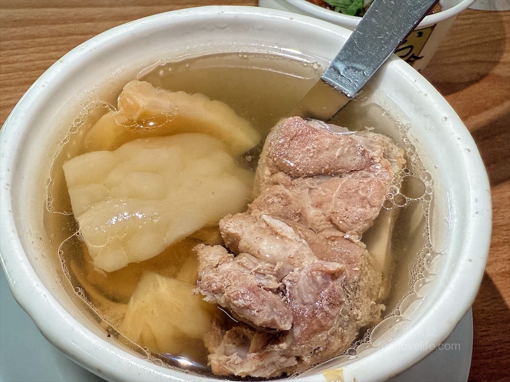 禾佳米糕 | 彰化溪湖小吃店，溪湖糖廠旁的在地好滋味，滑嫩蒸蛋、瓷筒米糕，份量實在好吃到禾佳 @果果愛Fruitlove