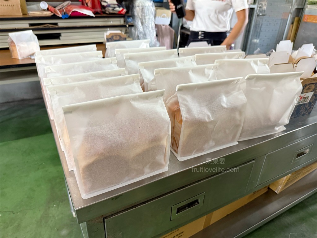 鹿窯柴燒窯烤麵包 | 雲林元長窯烤麵包，週六限定！田園秘境的柴燒窯烤吐司 @果果愛Fruitlove