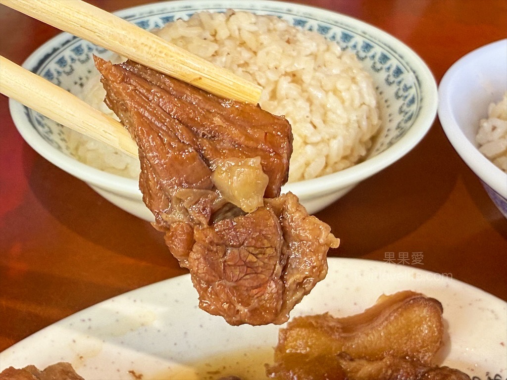 輝煌牛肉 | 雲林北港牛肉湯，朝天宮旁必吃的牛肉湯，湯頭鮮甜回甘，內用免費續湯 @果果愛Fruitlove