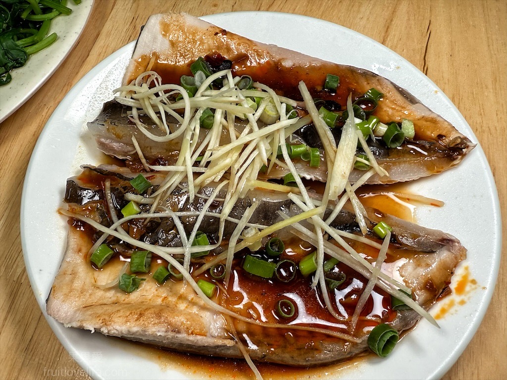 鼎鱻鮮魚湯 | 台中大甲鎮瀾宮旁無刺鮮魚湯專賣店，魚肉新鮮好吃，湯頭鮮美清甜，寵物友善 @果果愛Fruitlove
