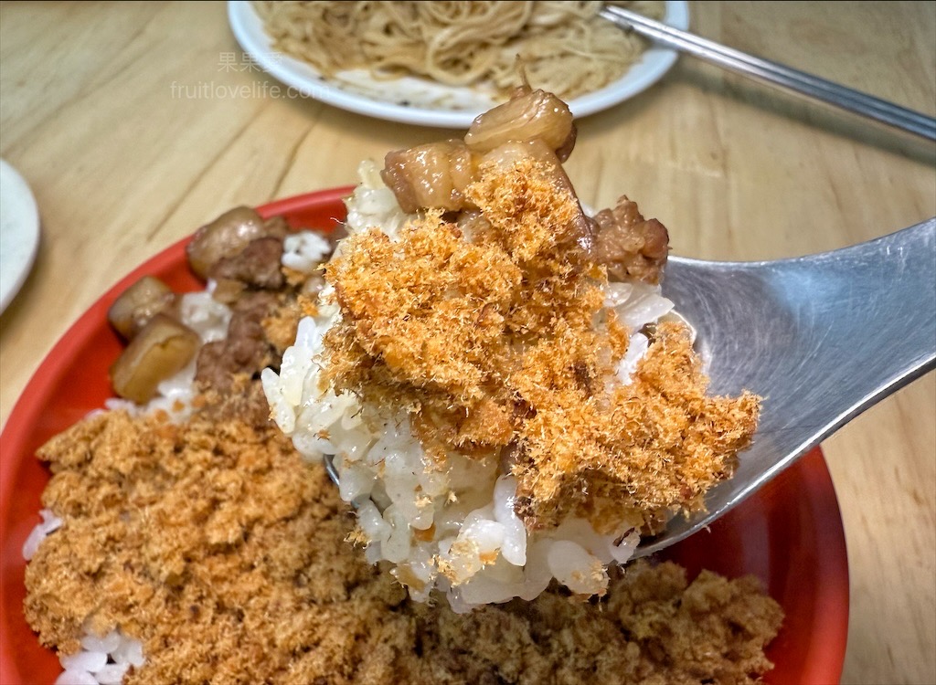 鼎鱻鮮魚湯 | 台中大甲鎮瀾宮旁無刺鮮魚湯專賣店，魚肉新鮮好吃，湯頭鮮美清甜，寵物友善 @果果愛Fruitlove
