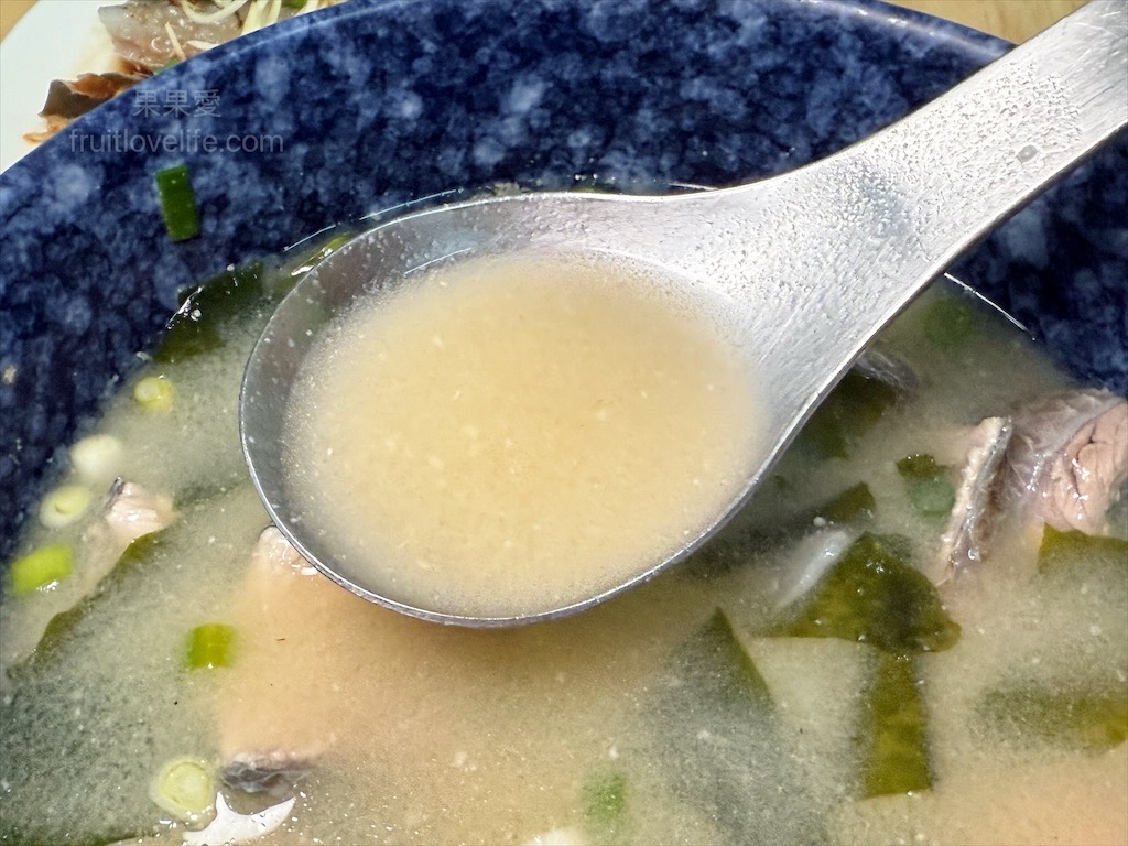 鼎鱻鮮魚湯 | 台中大甲鎮瀾宮旁無刺鮮魚湯專賣店，魚肉新鮮好吃，湯頭鮮美清甜，寵物友善 @果果愛Fruitlove