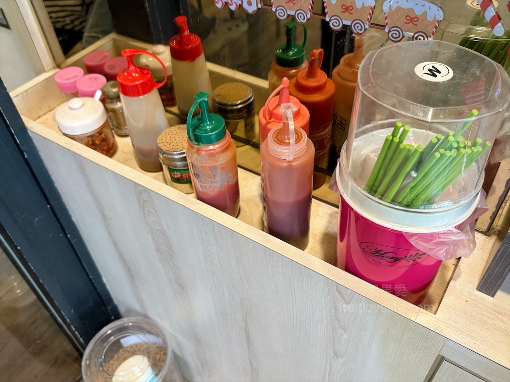 傲嬌猫早午餐 | 台中南區早午餐，店內有可愛的貓咪，內用有冷氣，出餐速度也很快 @果果愛Fruitlove