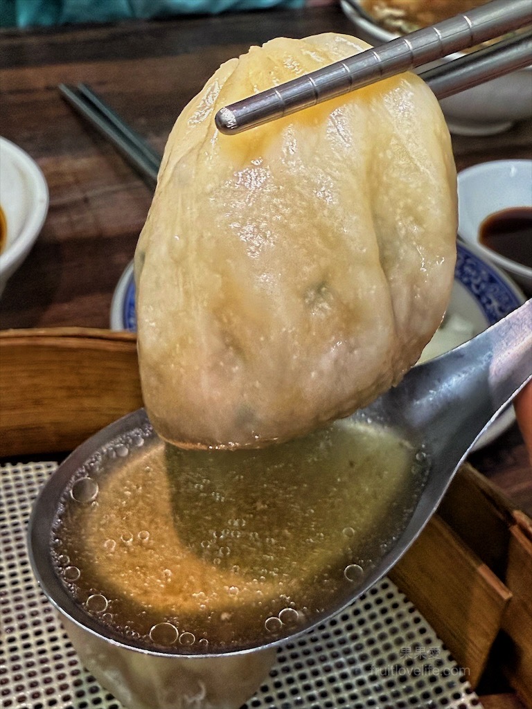 親親手工小籠湯包 | 台中大甲小籠湯包，大甲必吃在地小吃，湯包、柚香大根、清蒸肉圓一次滿足 @果果愛Fruitlove