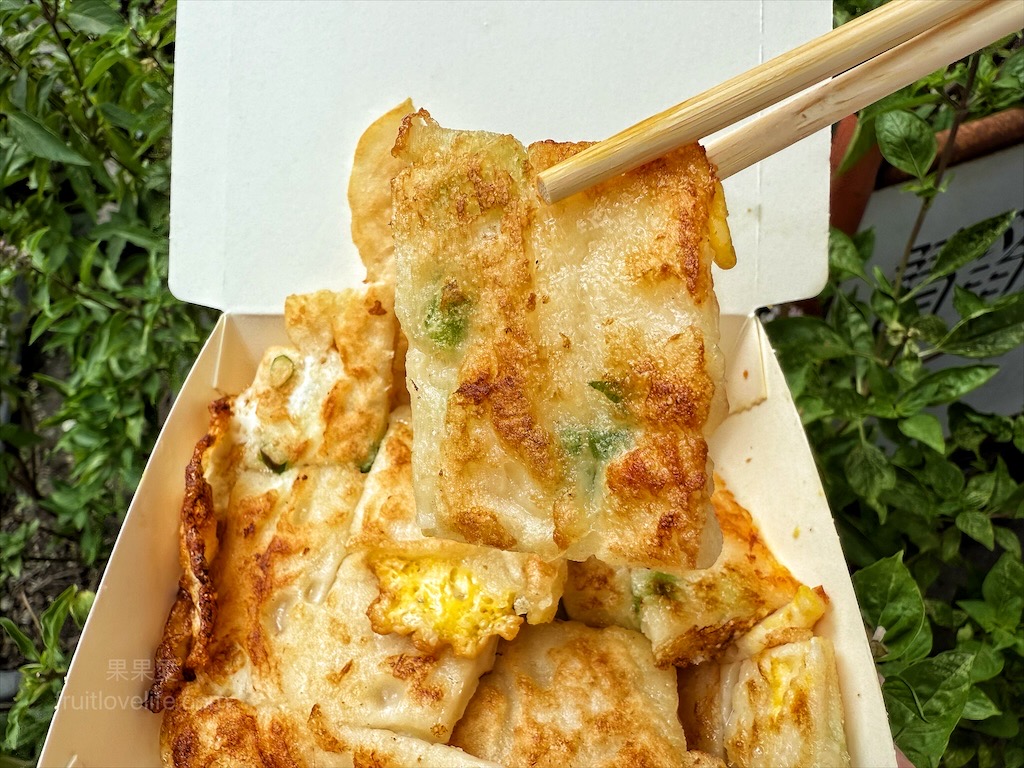 大公路蛋餅 | 彰化溪湖早餐，古早味粉漿蛋餅酥香焦脆、軟Q，在地人推薦排隊也要吃！ @果果愛Fruitlove