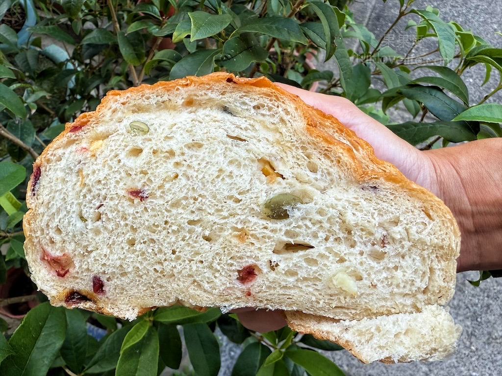 老園丁窯烤麵包 | 南投鹿谷窯烤麵包，窯烤麵包外酥內軟，香氣十足，到鹿谷不妨來吃吃看 @果果愛Fruitlove