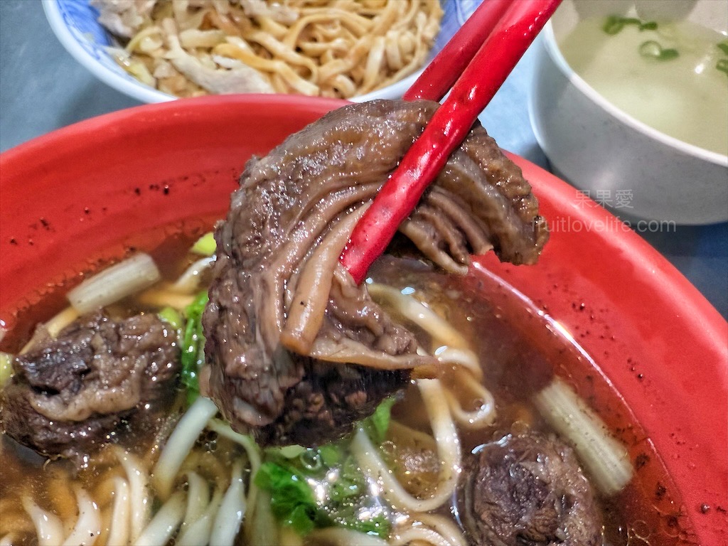 無名麵食館 | 澎湖馬公麵店，在地小有名氣的小吃店，滷味小菜更是這裡的招牌 @果果愛Fruitlove