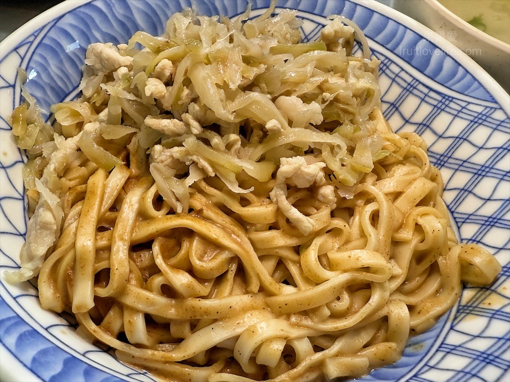 無名麵食館 | 澎湖馬公麵店，在地小有名氣的小吃店，滷味小菜更是這裡的招牌 @果果愛Fruitlove