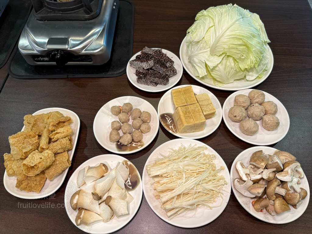 味首席紅蟳薑母鴨 | 台中北屯薑母鴨，鮮甜紅蟳、薑母鴨、寵物友善、冷氣開放，不分季節的好滋味 @果果愛Fruitlove