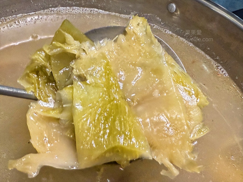 味首席紅蟳薑母鴨 | 台中北屯薑母鴨，鮮甜紅蟳、薑母鴨、寵物友善、冷氣開放，不分季節的好滋味 @果果愛Fruitlove