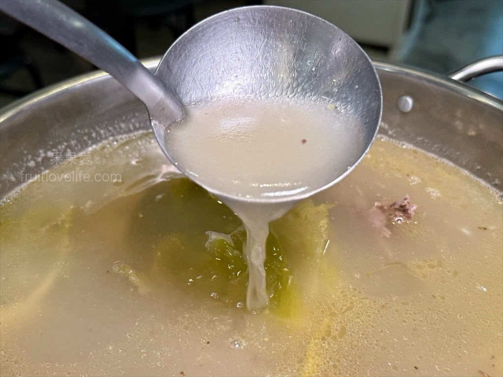 味首席紅蟳薑母鴨 | 台中北屯薑母鴨，鮮甜紅蟳、薑母鴨、寵物友善、冷氣開放，不分季節的好滋味 @果果愛Fruitlove