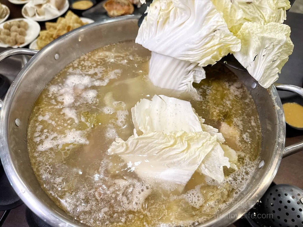 味首席紅蟳薑母鴨 | 台中北屯薑母鴨，鮮甜紅蟳、薑母鴨、寵物友善、冷氣開放，不分季節的好滋味 @果果愛Fruitlove