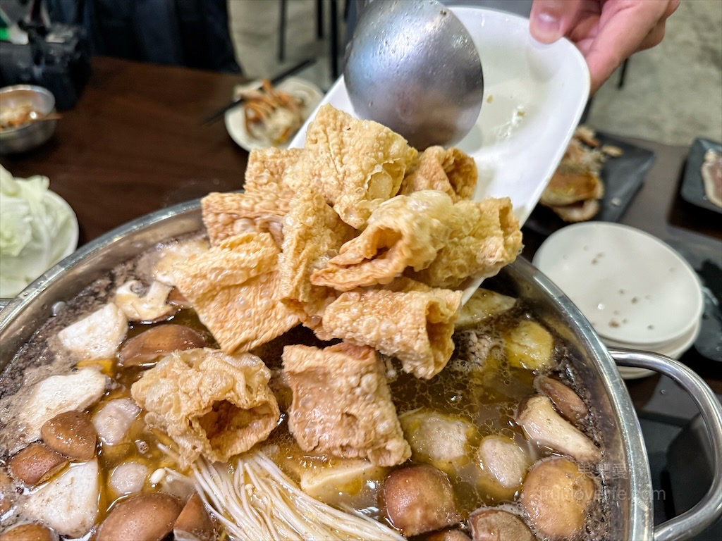 味首席紅蟳薑母鴨 | 台中北屯薑母鴨，鮮甜紅蟳、薑母鴨、寵物友善、冷氣開放，不分季節的好滋味 @果果愛Fruitlove