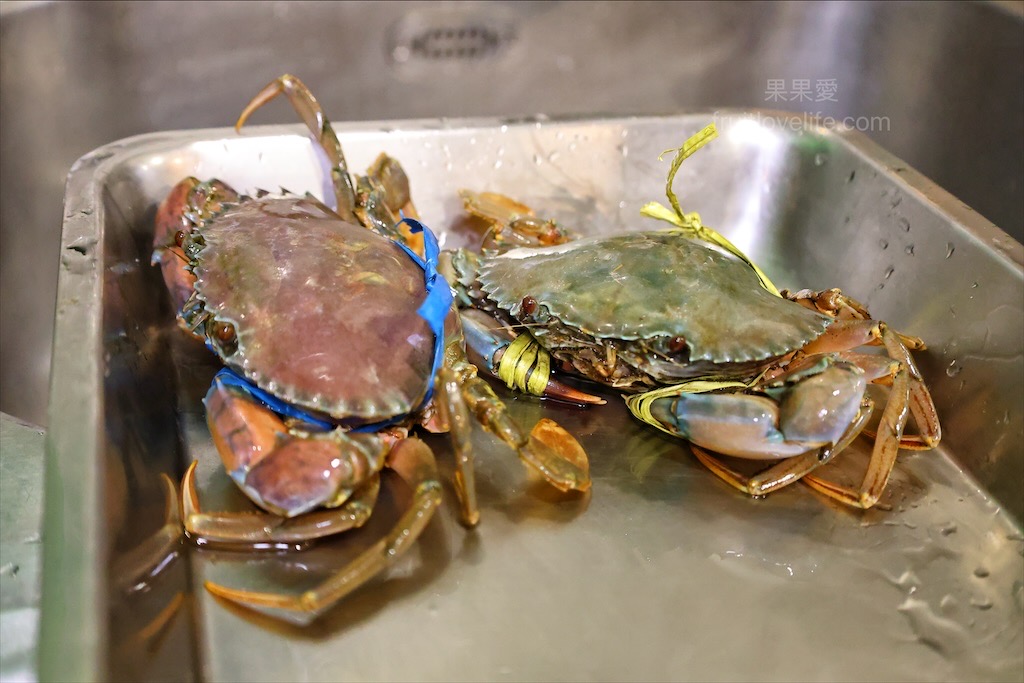 味首席紅蟳薑母鴨 | 台中北屯薑母鴨，鮮甜紅蟳、薑母鴨、寵物友善、冷氣開放，不分季節的好滋味 @果果愛Fruitlove