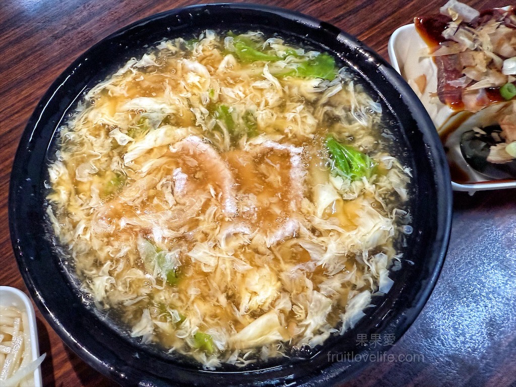 北平餃子館 | 南投草屯水餃店，傳承一甲子的好滋味，排隊也要吃的在地人氣美食小吃 @果果愛Fruitlove
