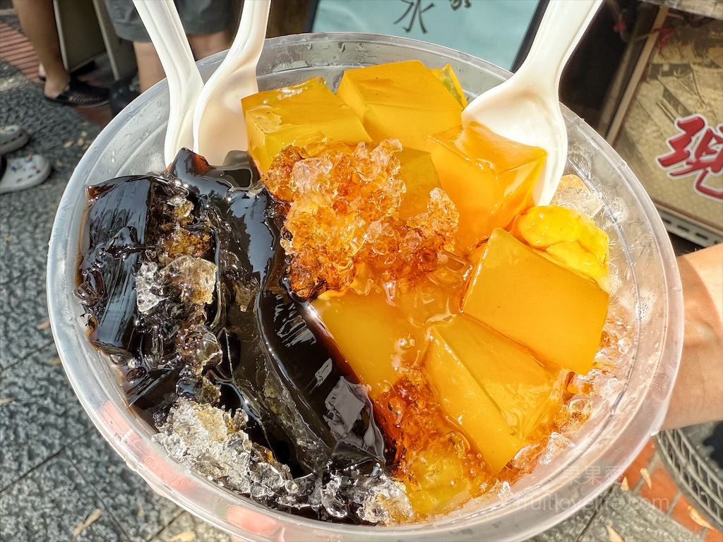 康康豬豬血湯 | 台中豐原在地美食，鮮香滑嫩的豬血，Ｑ彈脆口的粉腸，還有鹹香不油膩的炒麵，早午餐幸福美食，寵物友善 @果果愛Fruitlove